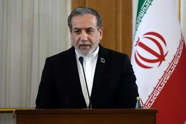 عراقچی: مذاکرات با آمریکا غیرمستقیم است / رم محل گفتگو است، نه میزبان آن